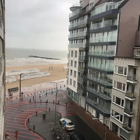 Residentie Zeebries, Luxe En Ruim Met Zijzicht Op Zee Апартаменты Кнокке-Хейст