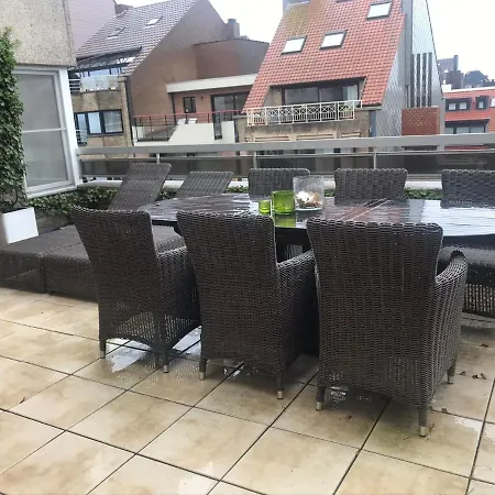 Residentie Zeebries, Luxe En Ruim Met Zijzicht Op Zee Апартаменты Кнокке-Хейст