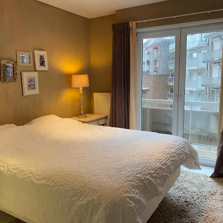 Apartment Residentie Zeebries, Luxe En Ruim Met Zijzicht Op Zee