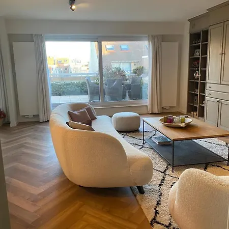 Апартаменты Residentie Zeebries, Luxe En Ruim Met Zijzicht Op Zee Кнокке-Хейст