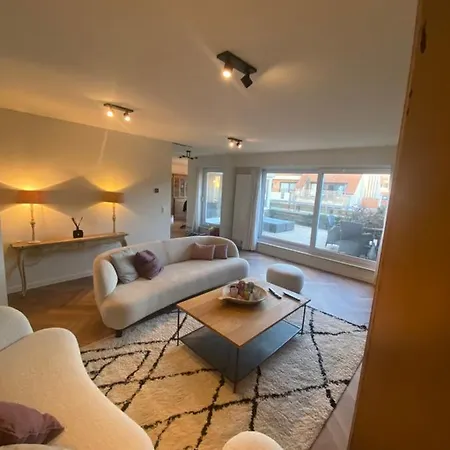Апартаменты Residentie Zeebries, Luxe En Ruim Met Zijzicht Op Zee Кнокке-Хейст