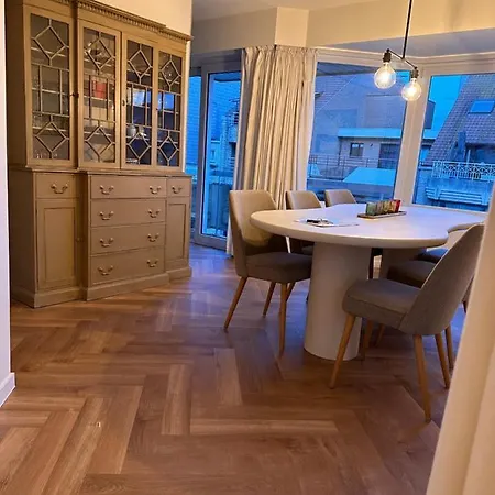 Residentie Zeebries, Luxe En Ruim Met Zijzicht Op Zee شقة